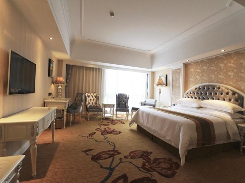 Vienna International Hotel Jieyang People'S Avenue Экстерьер фото