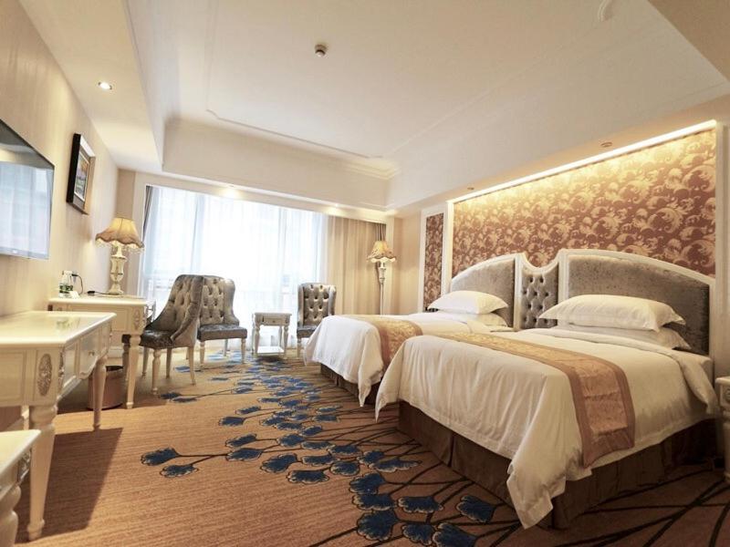 Vienna International Hotel Jieyang People'S Avenue Экстерьер фото